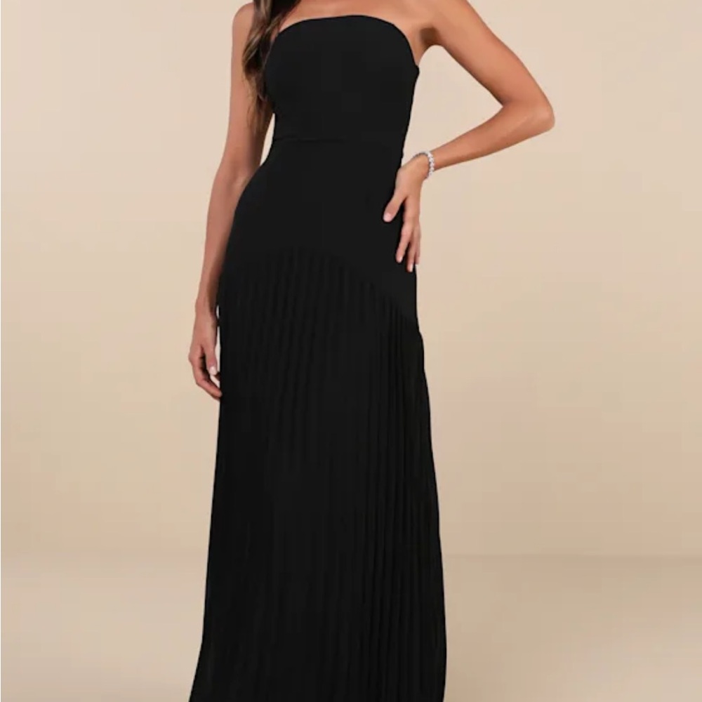Elegant Black Strapless Dress